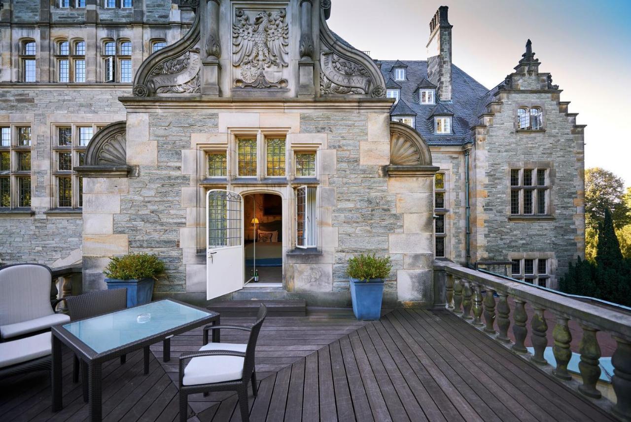Schlosshotel Kronberg - Hotel Frankfurt Kronberg im Taunus Exterior photo The terrace
