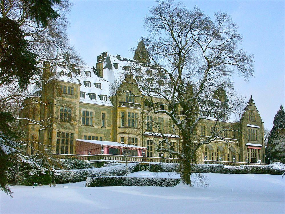 Schlosshotel Kronberg - Hotel Frankfurt Kronberg im Taunus Exterior photo The former hospital