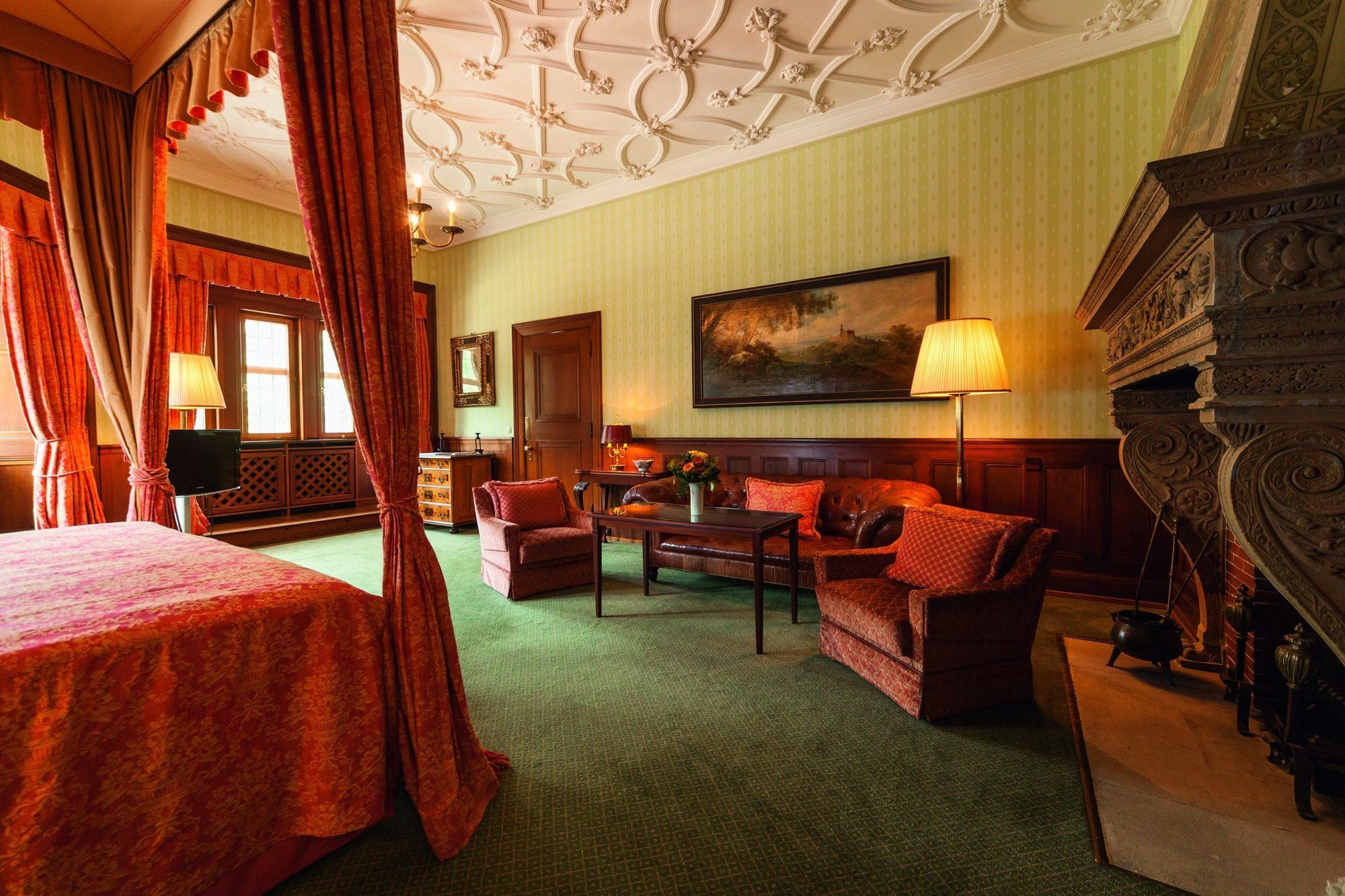 Schlosshotel Kronberg - Hotel Frankfurt Kronberg im Taunus Exterior photo Suite